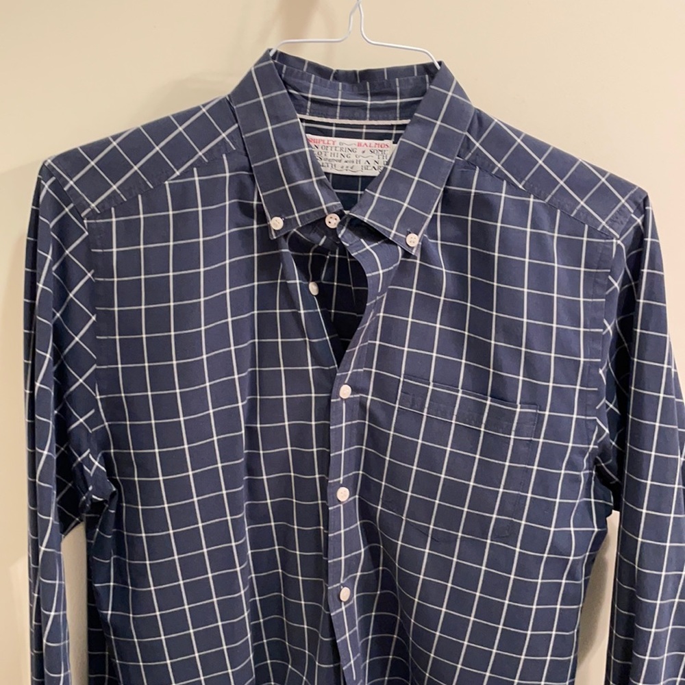 Long sleeved medium shirt blue with stripes